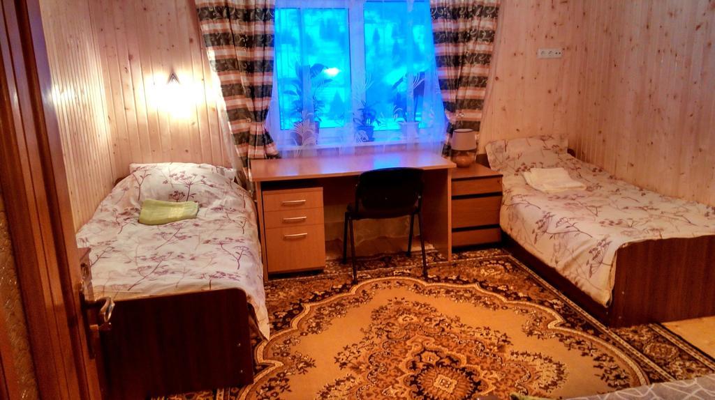 Cottage Ozerniy Lazeshchyna Room photo